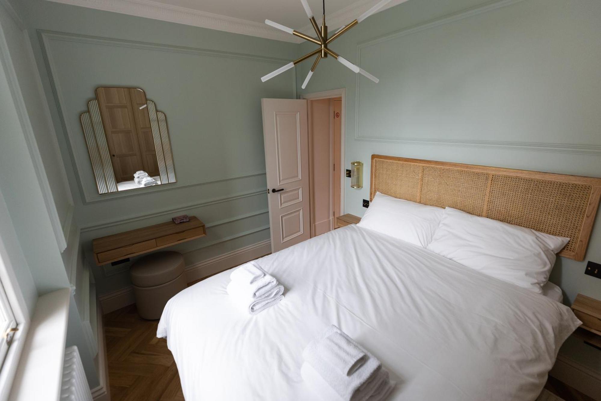 Boutique Apartment In Camden Road Лондон Екстериор снимка